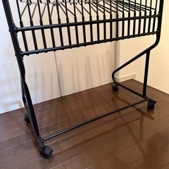移動式パンツ 収納ラック (左右自在稼働)の画像
