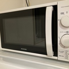 家電セット（冷蔵庫、洗濯機、電子レンジ）の画像
