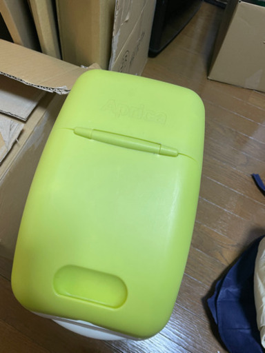 オムツボックス