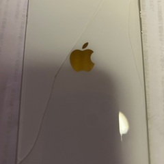 iPhone8 ホワイト　auの画像