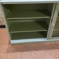 スチールキャビネット オフィス 事務所 引戸 書庫 鍵なし 難あり の画像