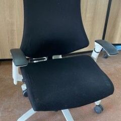 イトーキ　エフチェア　F椅子　座面高さ：40㎝　ジャンク扱い