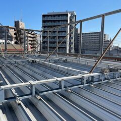 屋外広告塔看板サイン　基礎　店舗事務所　屋上　V屋根　波板