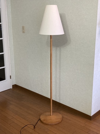 無印良品　フロアスタンドライト