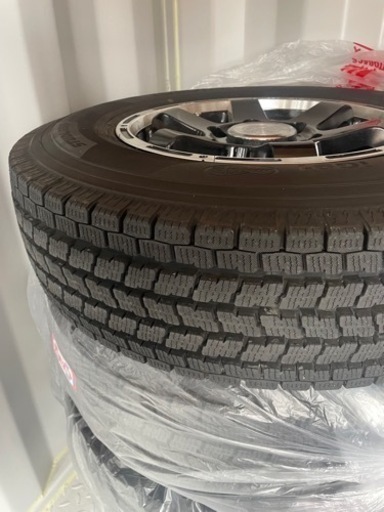 ハイエーススタッドレスホイルセット