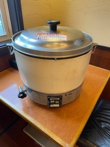 決まりました❗️ガス炊飯器 3升 リンナイ RR-30S1 プロパンガス　業務用　中古