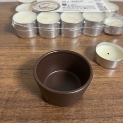 【IKEA アロマキャンドル バニラホルダーセット 30個入り】の画像