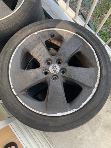 車のパーツ タイヤ、ホイール