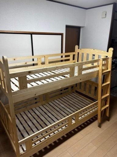 綺麗な2段ベット