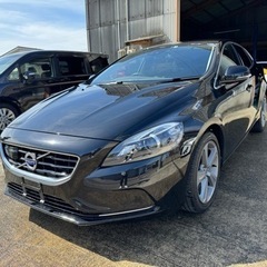 平成25年　ボルボV40   走行40000km