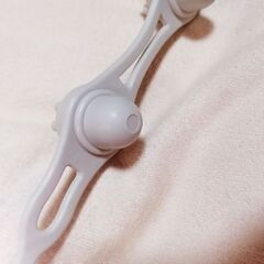 100円お値下げ済み🌈【美品】首専門🌹２WAYコリコリの首をほぐす✨あまり使っていません🍀使い方は、両方の２本指で持っていただいて、首に押し当てるだけ❤️の画像