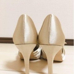 Lagunamoon ツイストリボンパンプス　ゴールドの画像