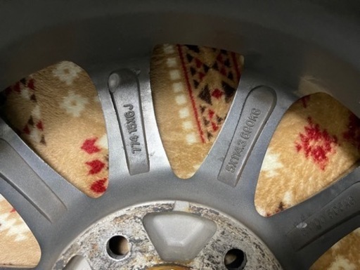 車のパーツ タイヤ、ホイール