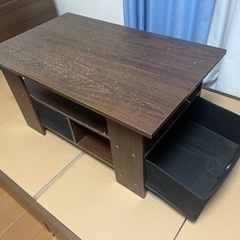 収納付きデスクの画像