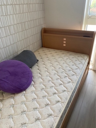 お譲りする方決まりました！【フランスベッド】収納付きシングルベッド
