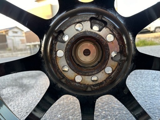 車のパーツ タイヤ、ホイール