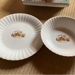 【新品】食器　(オーブン・電子レンジ可能) パーティ皿セットの画像