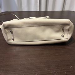 ショルダーバッグ(白)の画像