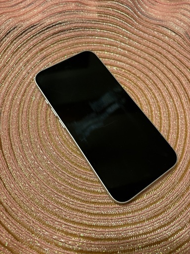 Apple SIMフリー iPhone13 256GB ホワイト系