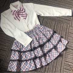 【再掲】入学式・ 卒業式・受験 130cm 女の子のキッズフォーマルスーツの画像