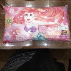 【新品】アリエル クッション 枕