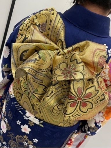 振袖　フルセット　草履・バッグ・髪飾り付き　　