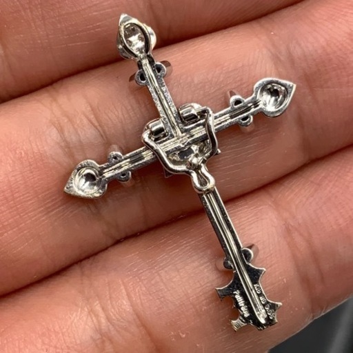 売り切れました。プチレーヴ　K18WG 18金　ホワイトゴールド　ダイヤ　クロスペンダント　4.4g 2WAY