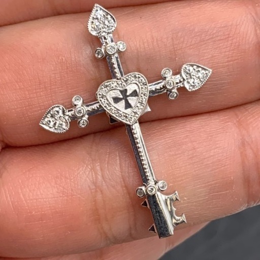 売り切れました。プチレーヴ　K18WG 18金　ホワイトゴールド　ダイヤ　クロスペンダント　4.4g 2WAY