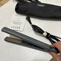 サロニア　アイロン　グレー
