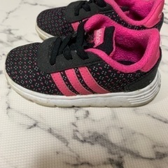 【adidas】ブラック×ピンク　スニーカー　14cmの画像