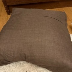 新品、座布団、2つ、カバー無しの画像