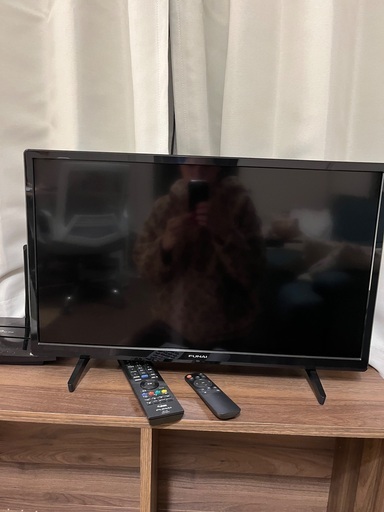 フランス帰国に伴う家電などの譲渡・販売：FUNAIテレビ（保証付き）