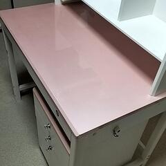 勉強机　(備え付けライト‪✕‬、椅子‪✕‬)