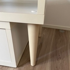 テレビボードの画像
