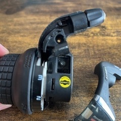 シマノ(SHIMANO) シフティングレバー(MTB) SL-RS35-L 左のみ 3S(SIS) レボシフト ASLRS35LSBP TOURNEY(ターニー)の画像