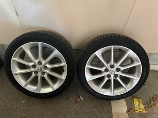 車のパーツ タイヤ、ホイール