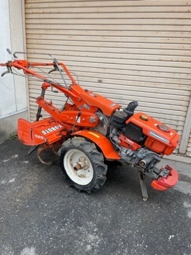 管理機　耕運機　ハンドティーラー　歩行型トラクター　クボタ