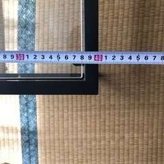 ガラステーブルの画像