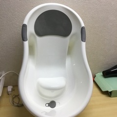 ベビーバス（白）