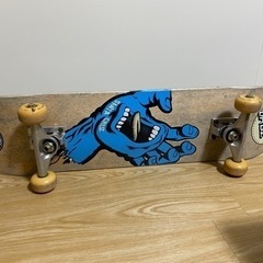 【取引中】SANTACRUZ スケボー 木製ラック