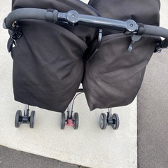 コンビ　双子用ベビーカーの画像
