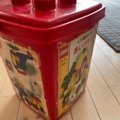 レゴ　赤いバケツの画像
