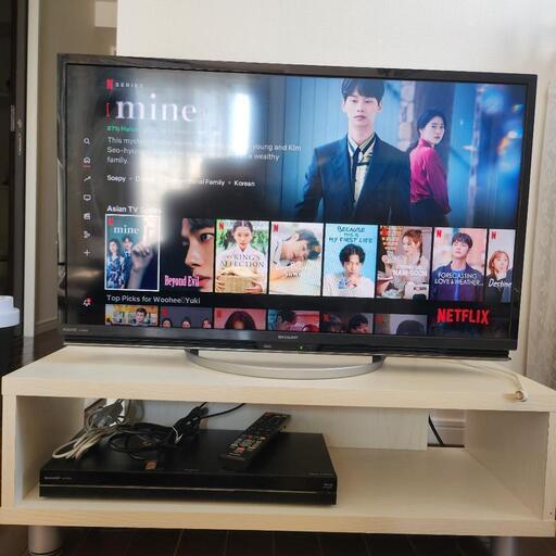 32V型ワイド　シャープ液晶テレビ➕ブルーレイディスク➕テレビ台