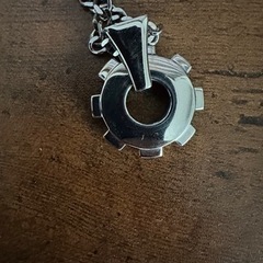 ポリス ネックレス 服/ファッション アクセサリー ネックレスの画像