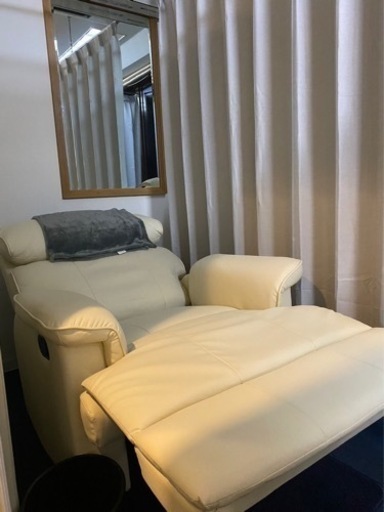 リクライニング付きソファー