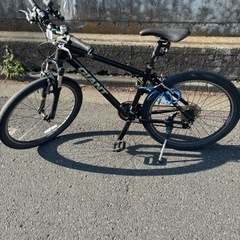 自転車 クロスバイク　GIANT