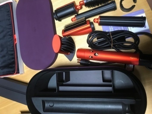ダイソン　ヘアスタイラー