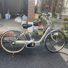 自転車 電動アシスト自転車の画像