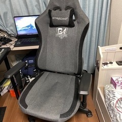 3/18 迄引取限定 GTRacing ゲーミングチェア