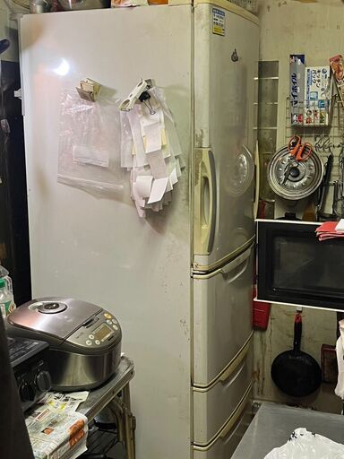 冷蔵庫(大型、自動氷製機付き)